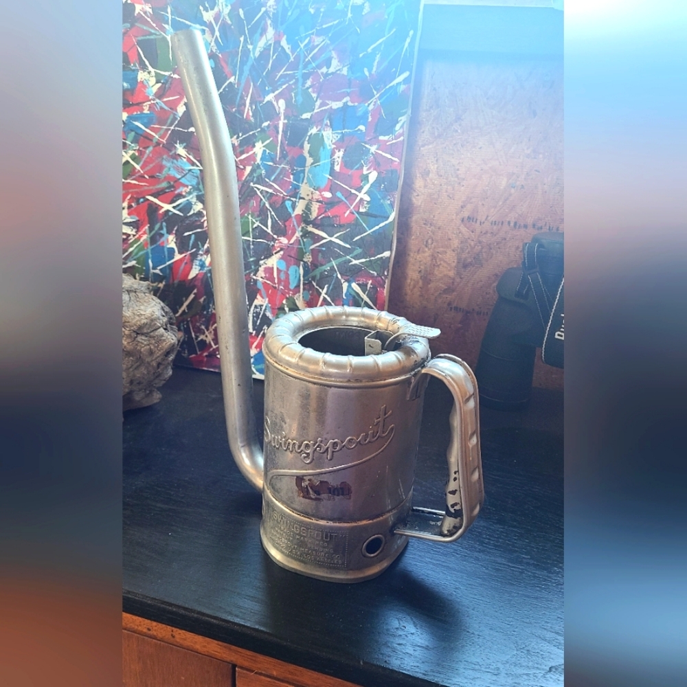 Antique Swingspout oil can